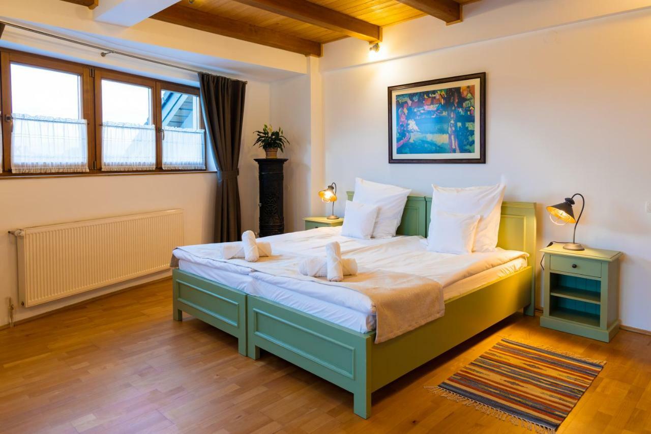 Bed and Breakfast Zumzet à Şelimbăr Extérieur photo