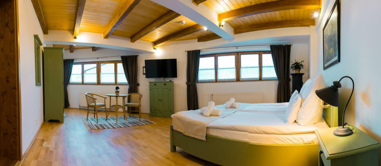 Bed and Breakfast Zumzet à Şelimbăr Extérieur photo