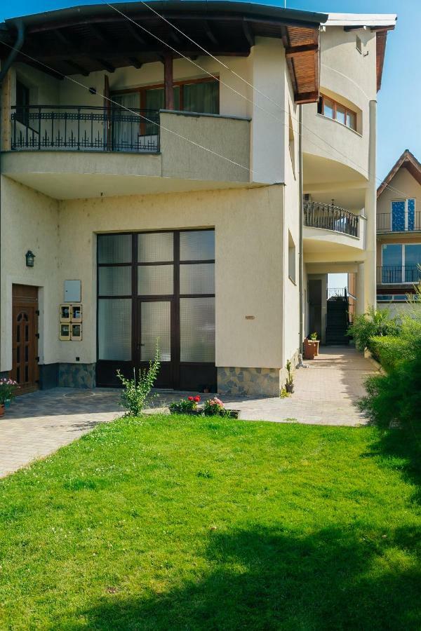 Bed and Breakfast Zumzet à Şelimbăr Extérieur photo
